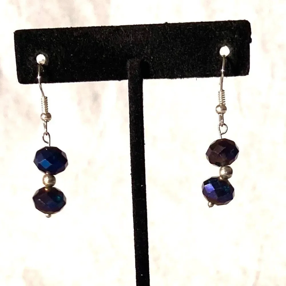 🍭6/$30 Bundle Dangle earrings with purple crystal