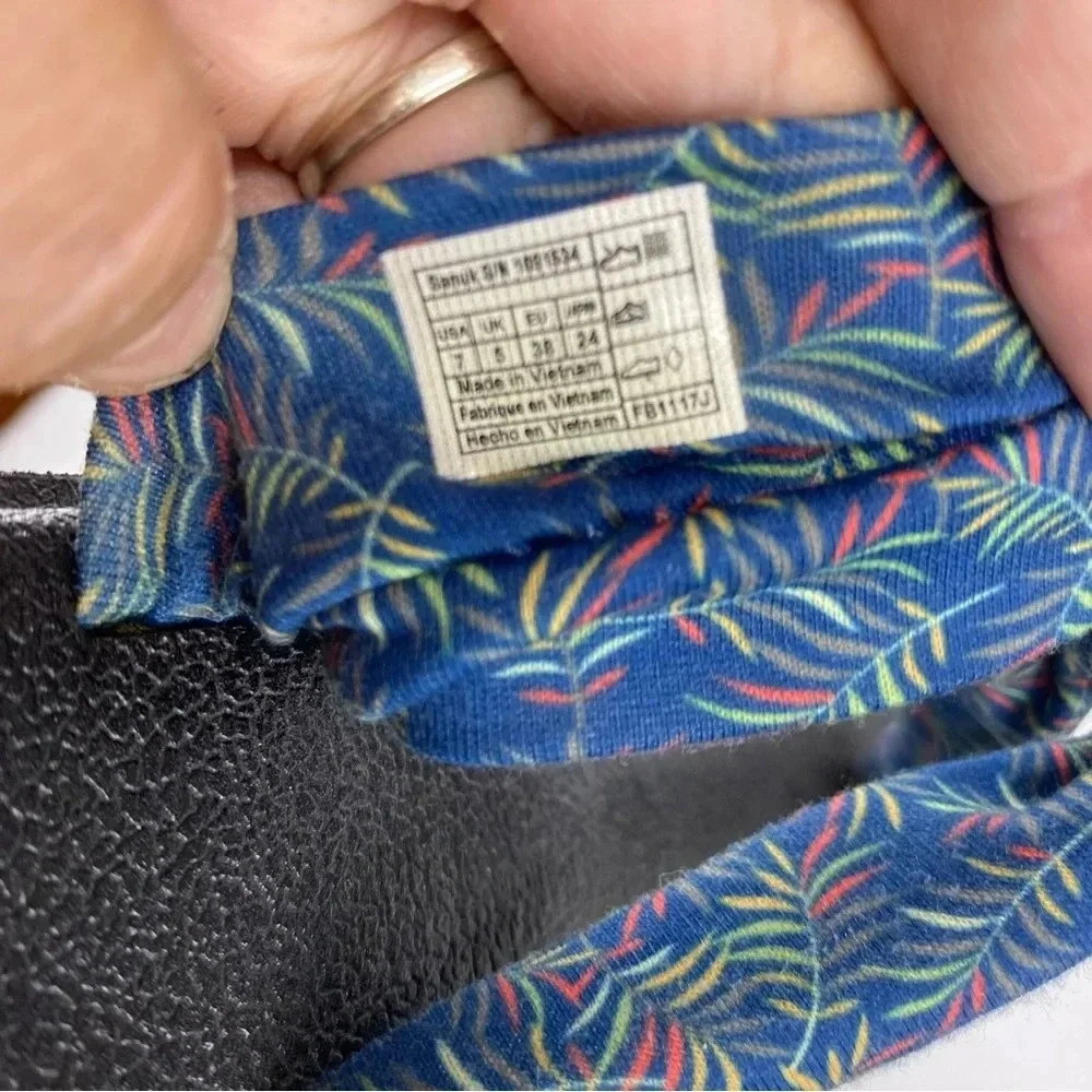 Sanuk Womens 7 Yoga Sling Mat Thong Sandals Blue Palm Graphic Comfort Shoe
