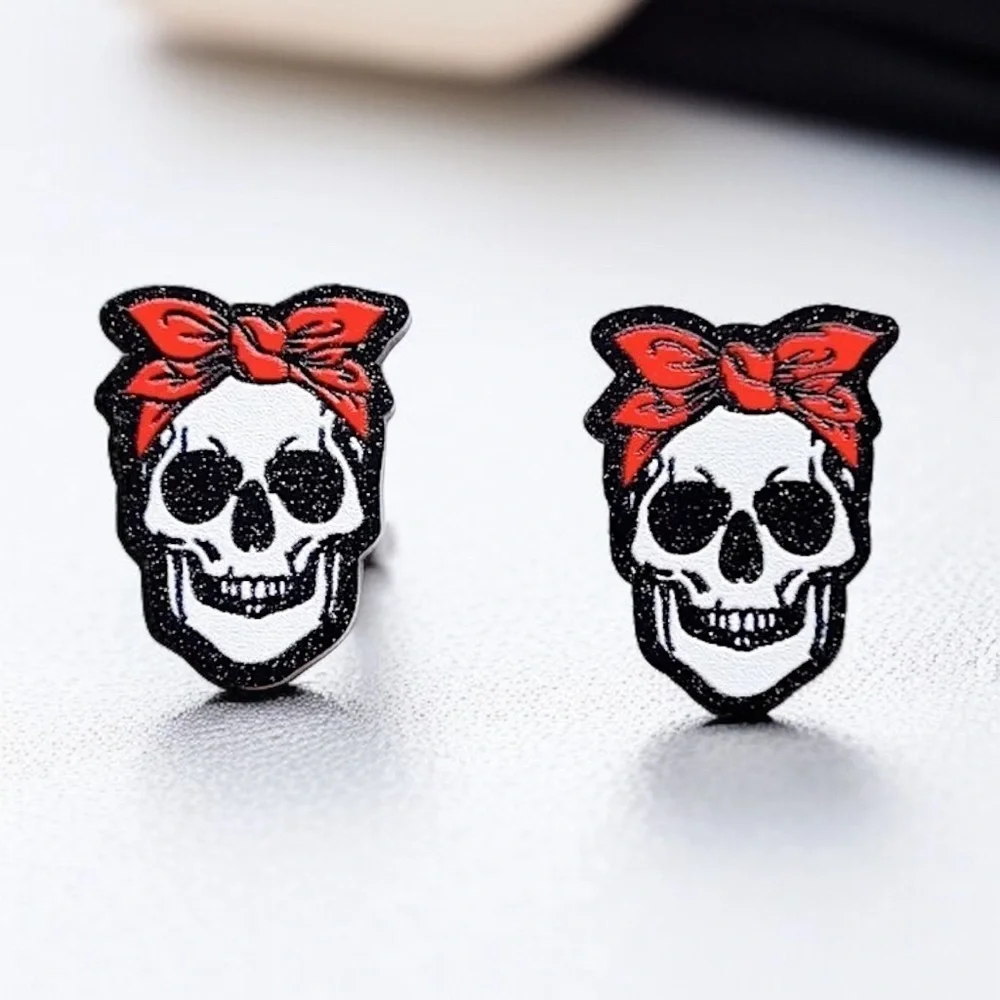 Spook-tacular Skull Studs: Cute Halloween Earrings for a Fang-tastic Look! ☠️NWT