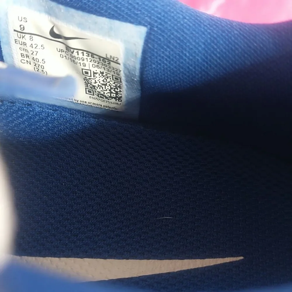 Nike shoes blue
