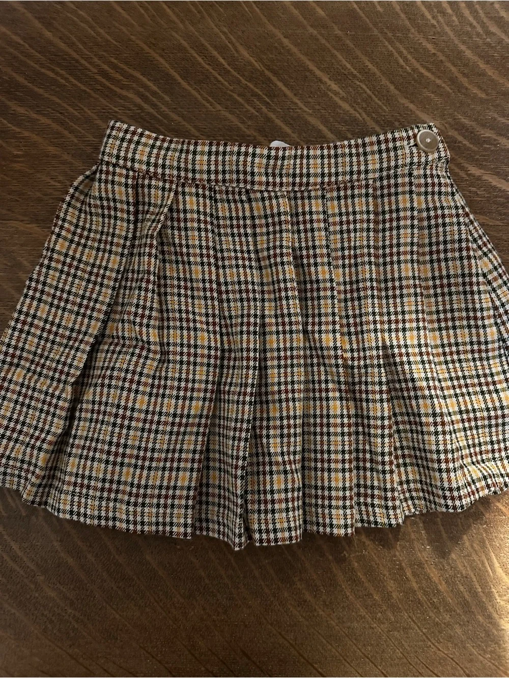 Zara Plaid Pleated Mini Skirt in Tan, Black and Cream