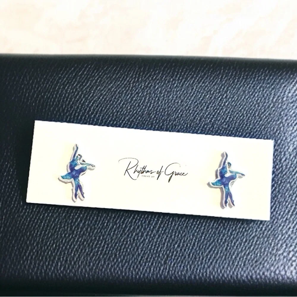 Sparkle Like a Superstar: Dancer Stud Earrings for Every Twirl and Tumble!💃NWT
