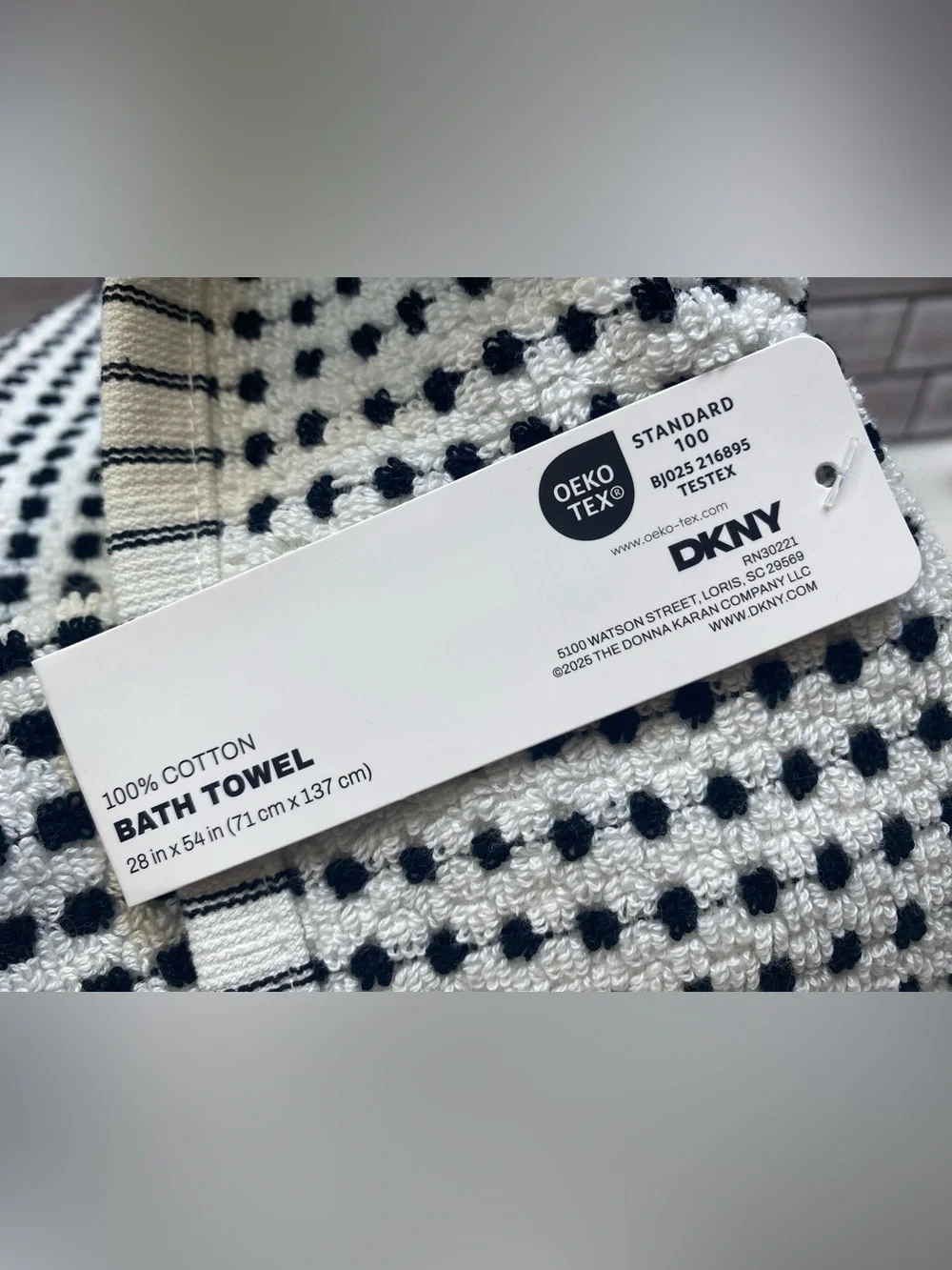 DKNY ❤️Cotton (2) Bath & (2)Hand ,(4) WASHCLOTH Towel Set B&W NWT