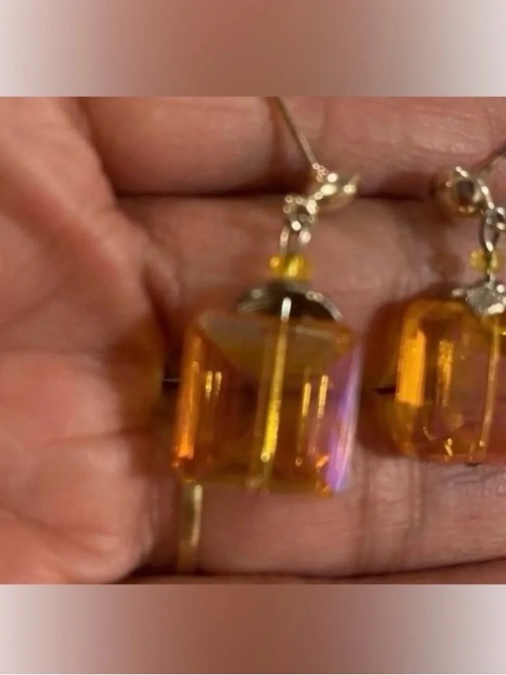 N/A stylish gold