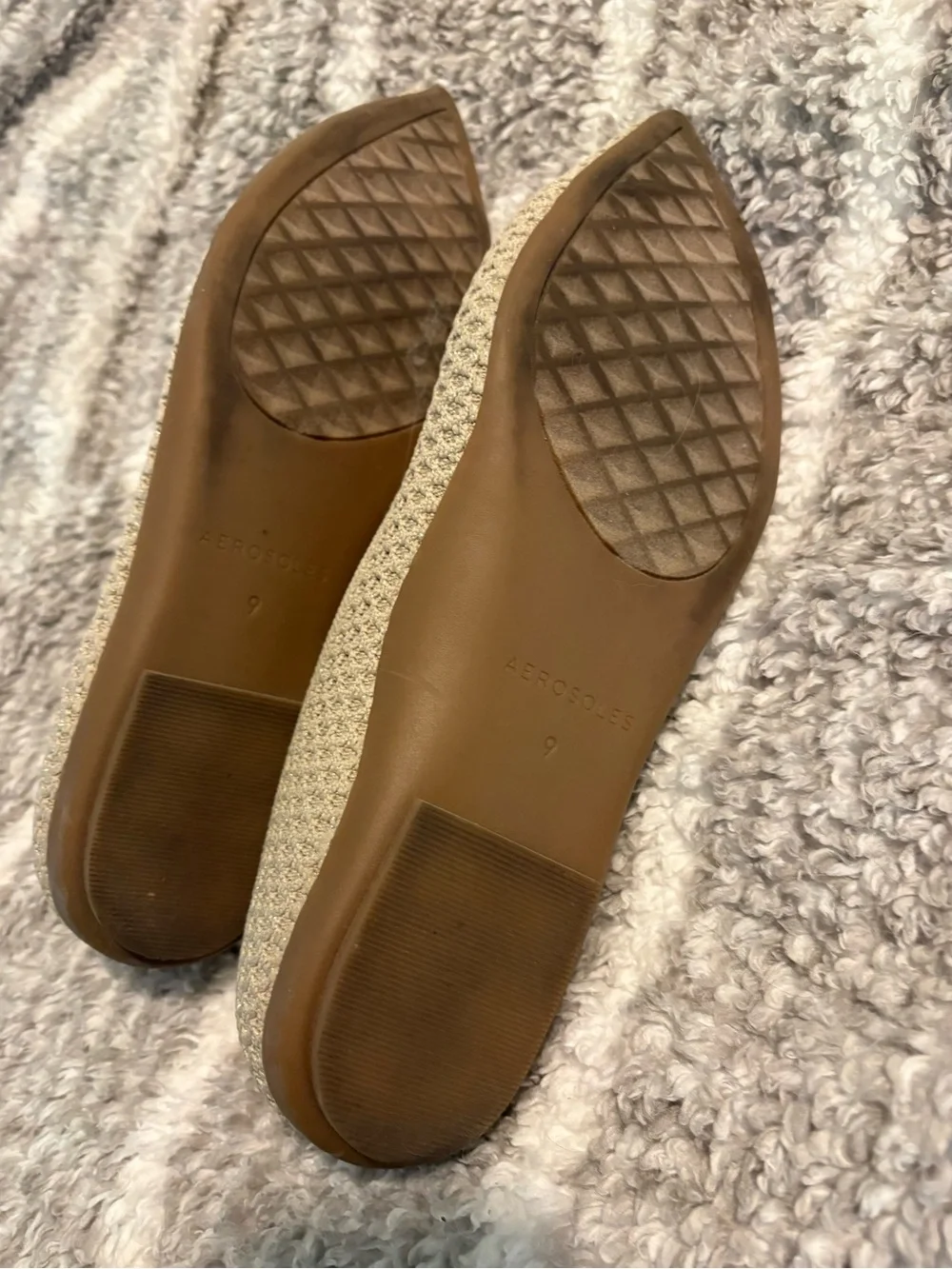 AEROSOLES light tan