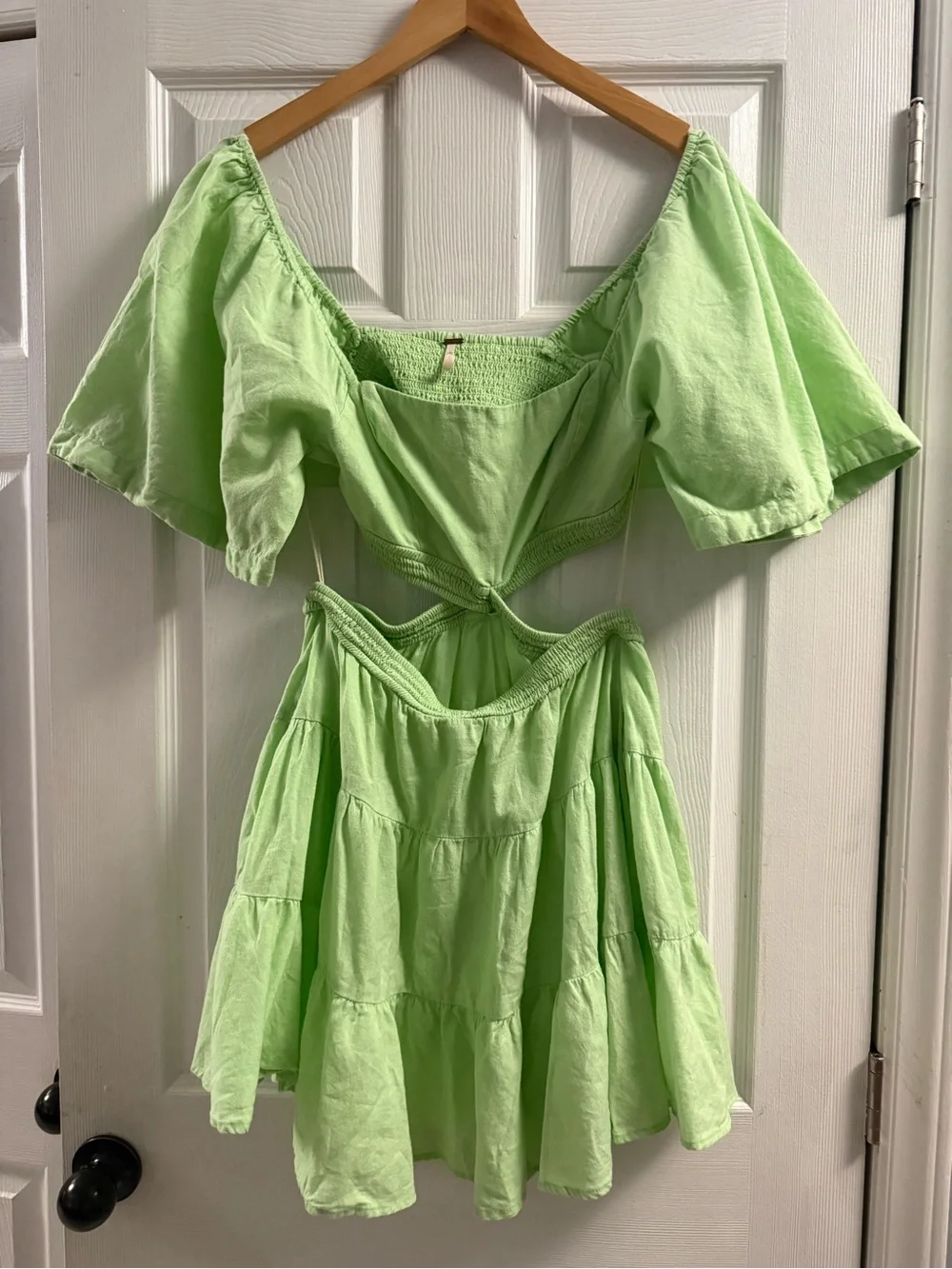 Free People length sleeves stretches
