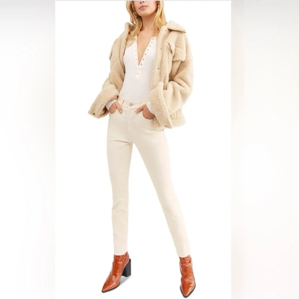 Free People Cream Skinny Jeans with Subtle‎ Distressing Sz 28