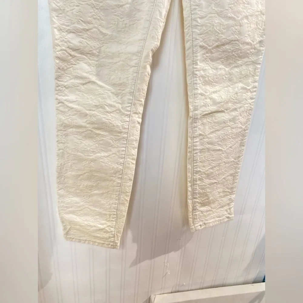 Free People these cream