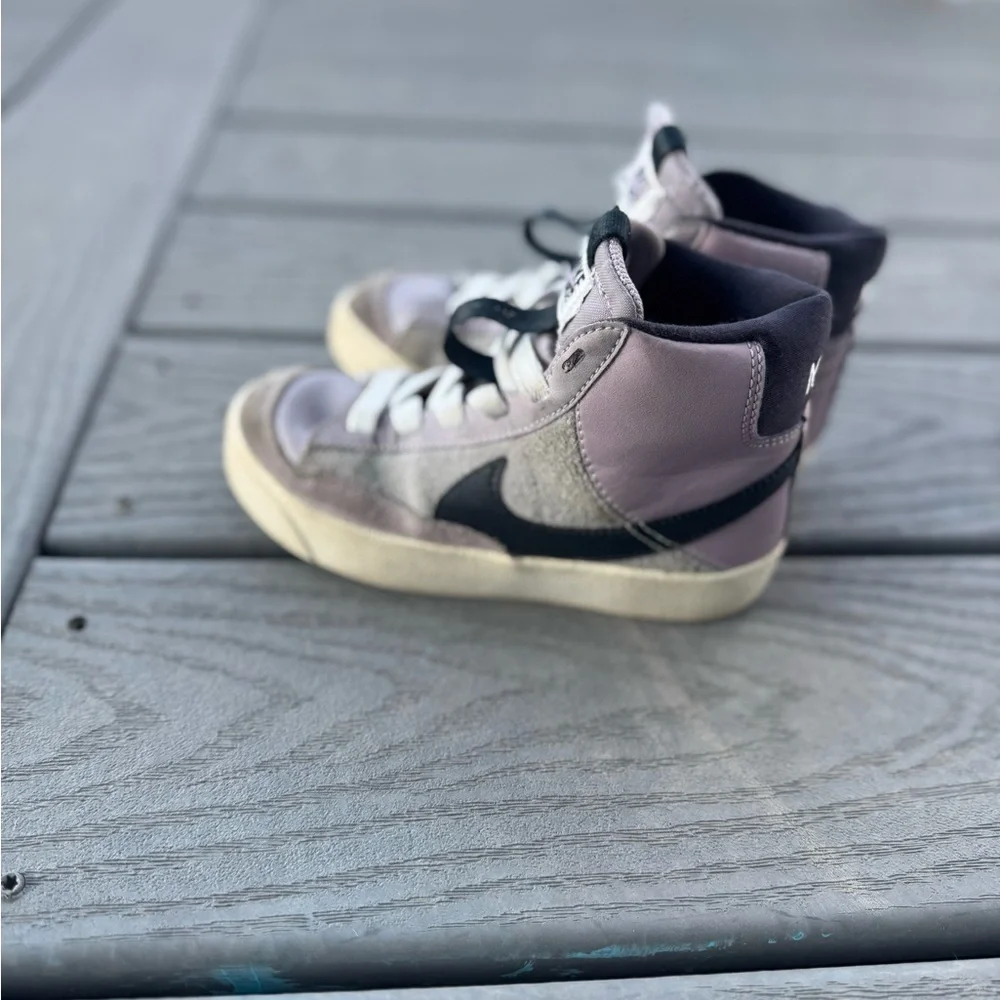 Nike Court Borough Mid Girls Sneakers Purple Gray Youth Size 11