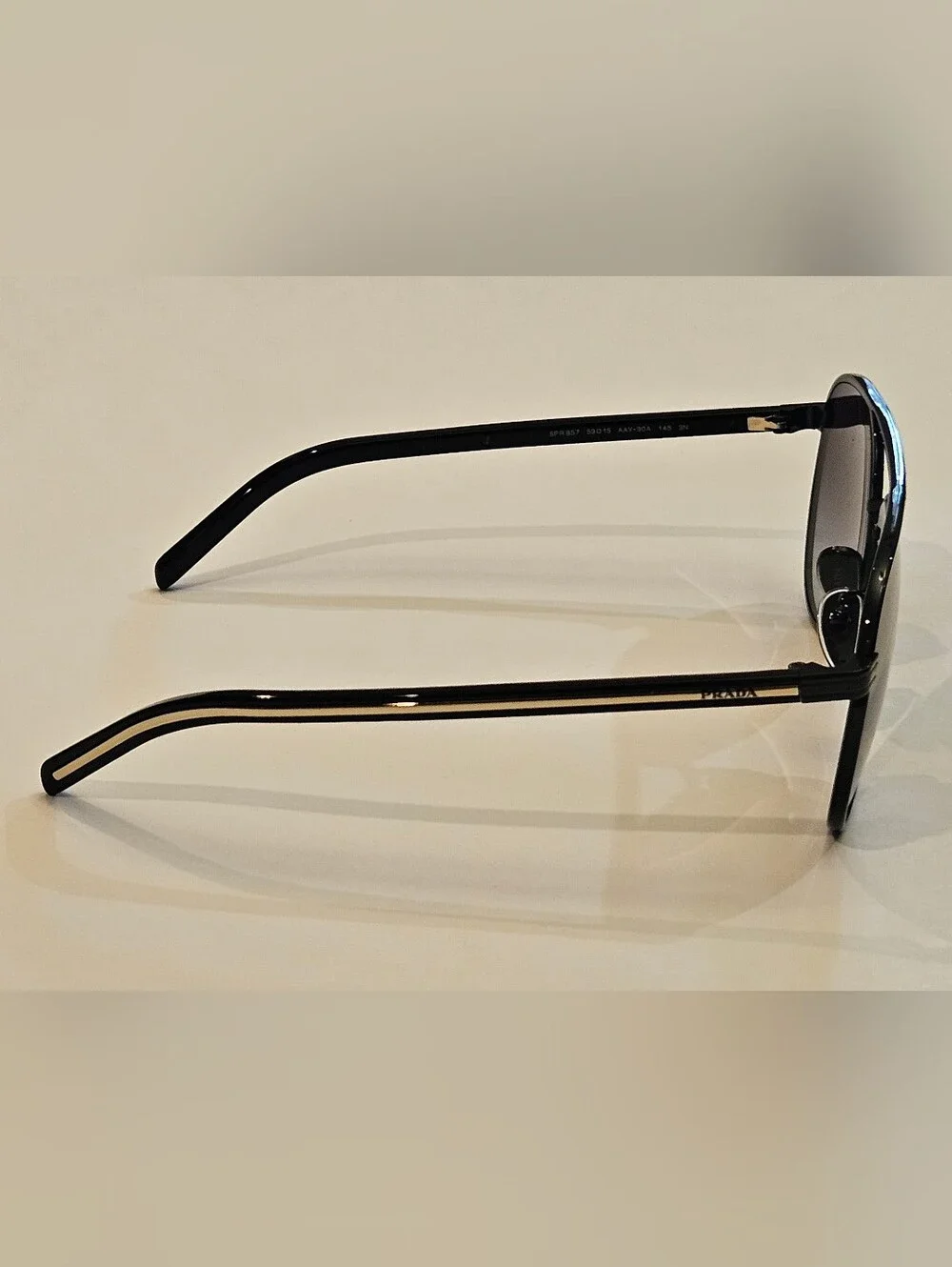 Prada spr b57