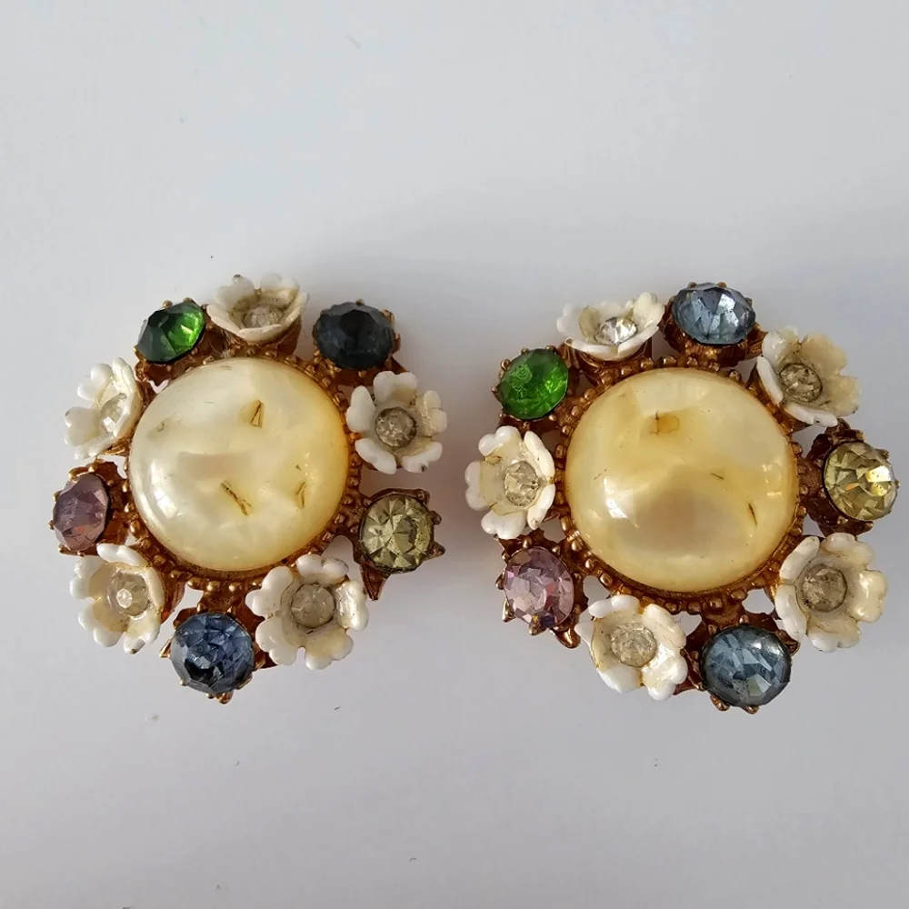 Vintage 1950s pastel