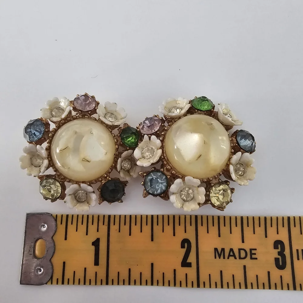 Vintage 1950s pastel