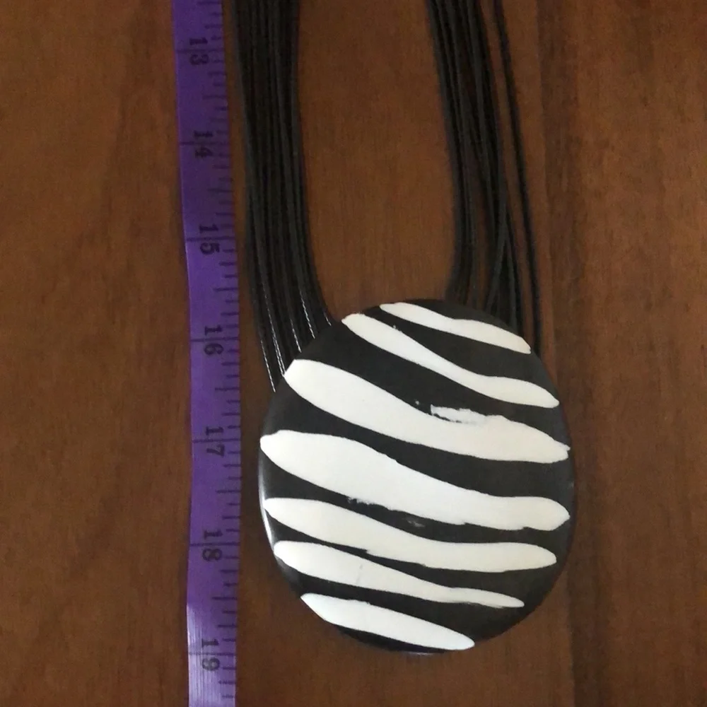 Sylca Designs bold black