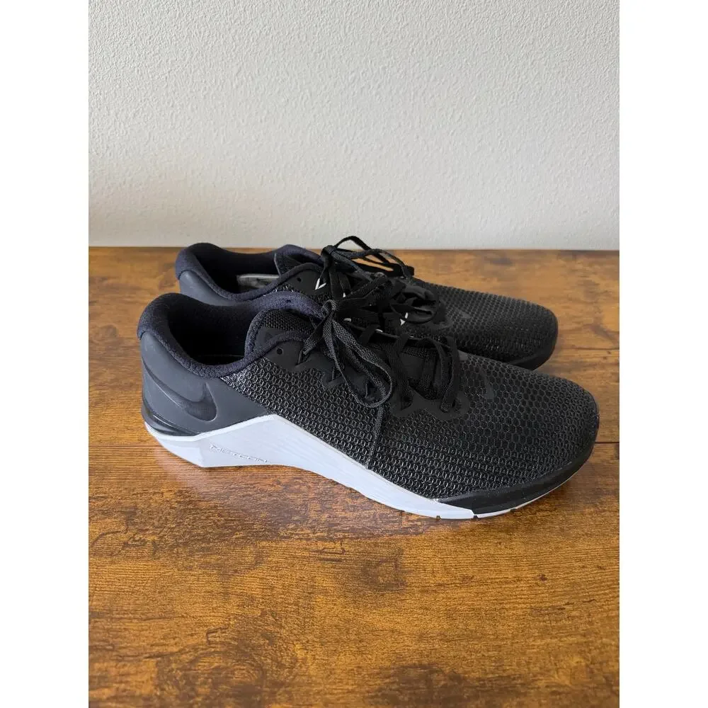 Nike ao2982 shoes owned