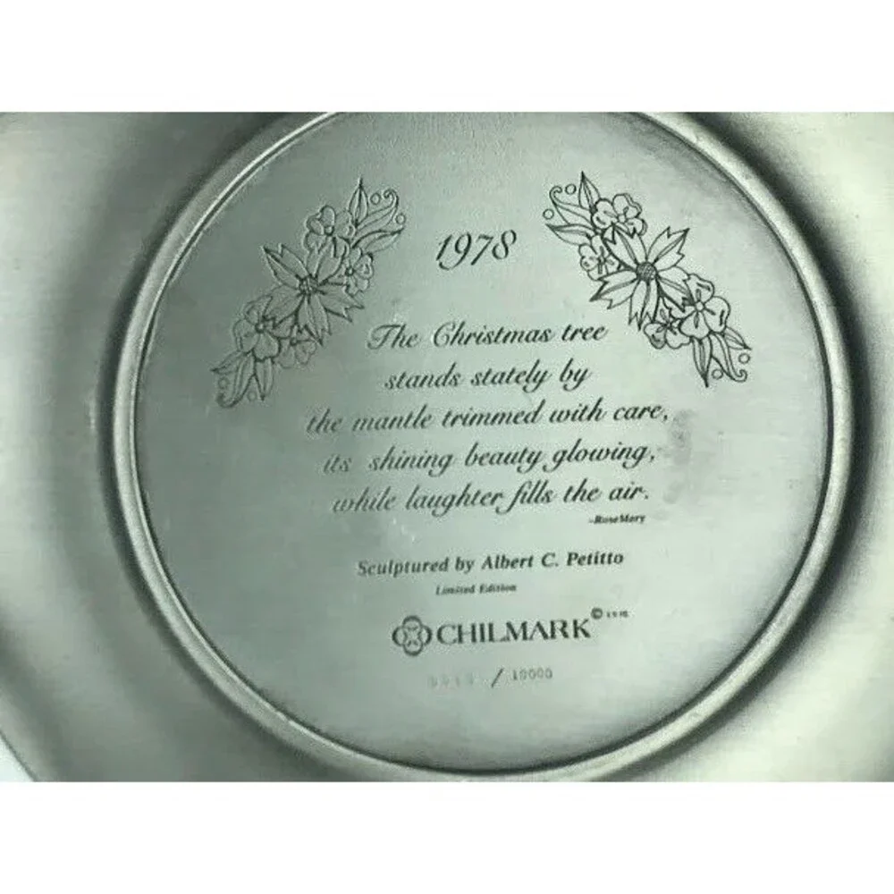 Vintage Pewter 3D Victorian Christmas Tree Plate Poinsettia Holly Family Hanging