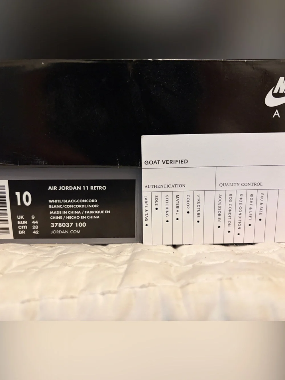 Jordan 11 Concord Retro Size 10 excellent condition