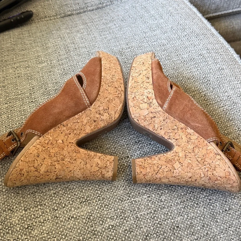 NEW Xhilaration Women’s Y2K Brown Suede Cork Platform Slingback Heels Size 8.5