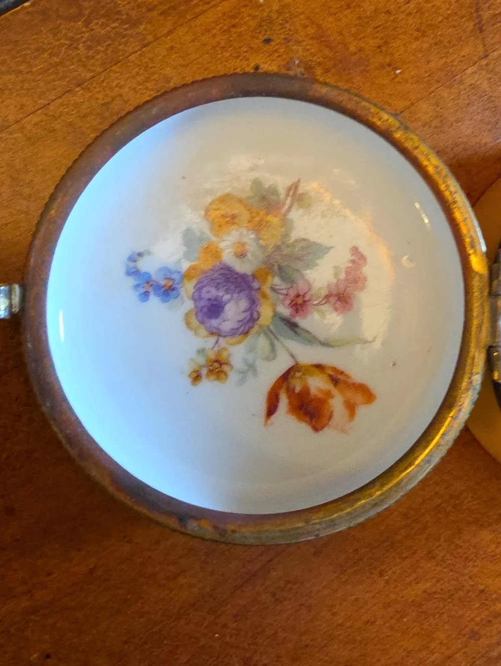 VINTAGE PORCELAIN TRINKET DISH