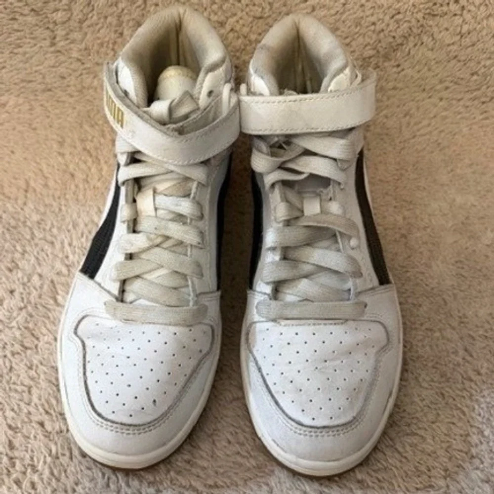 Puma Rebound Joy Kids White Black Gold High Top Sneakers 384451-02 Size 6C US