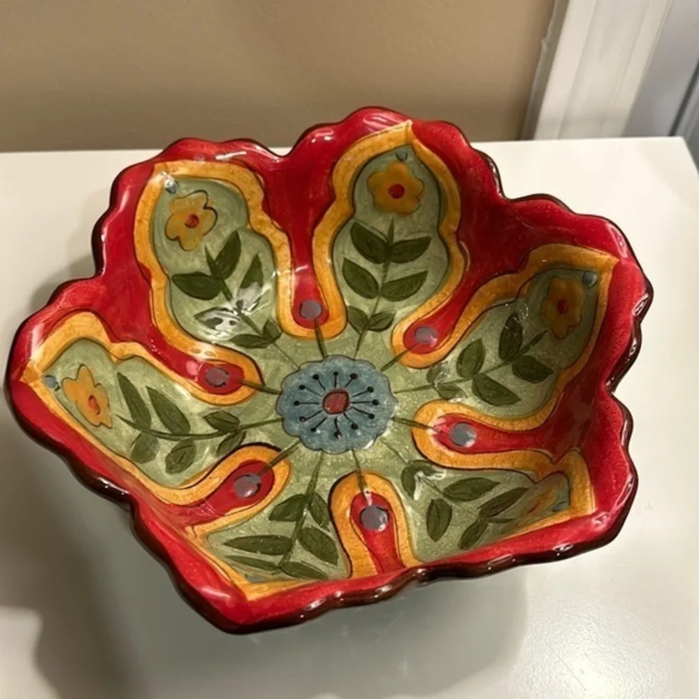 Pier One Imports Carynthum Salad/Pasta Bowl