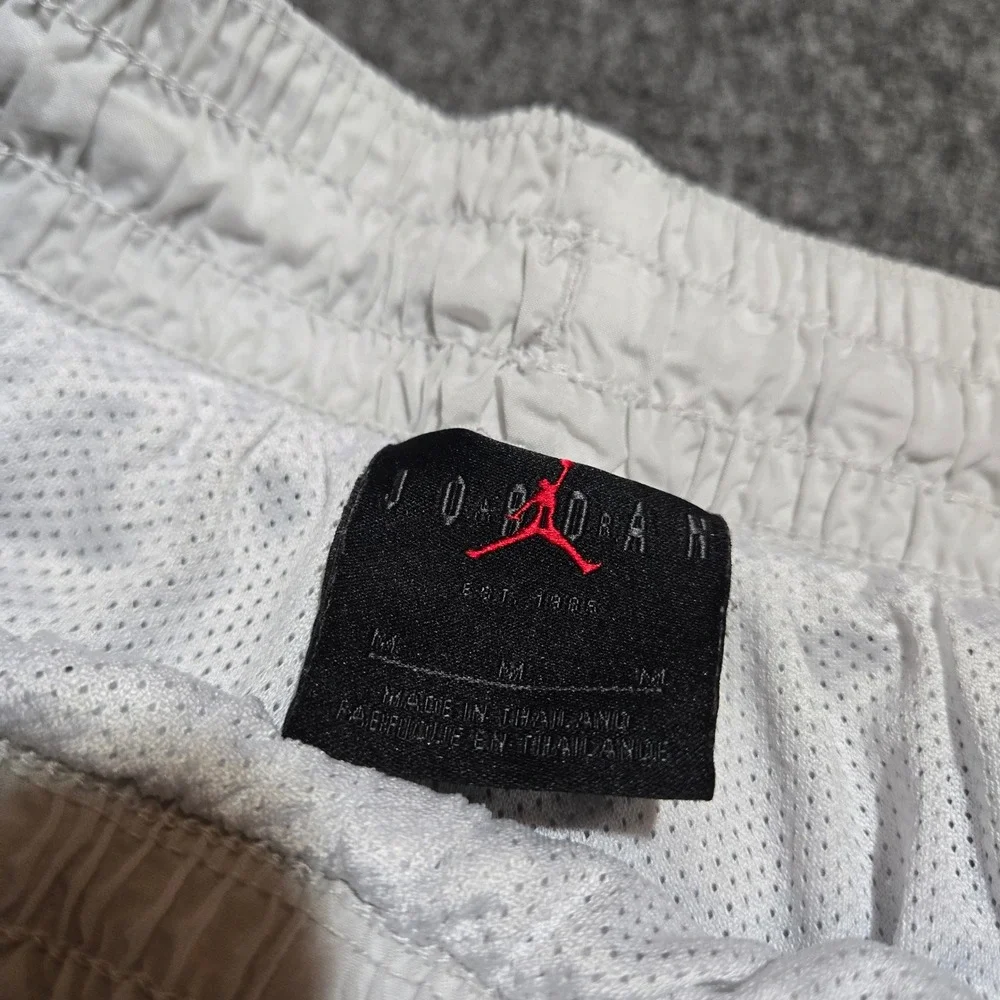 Jordan jumpman windbreaker
