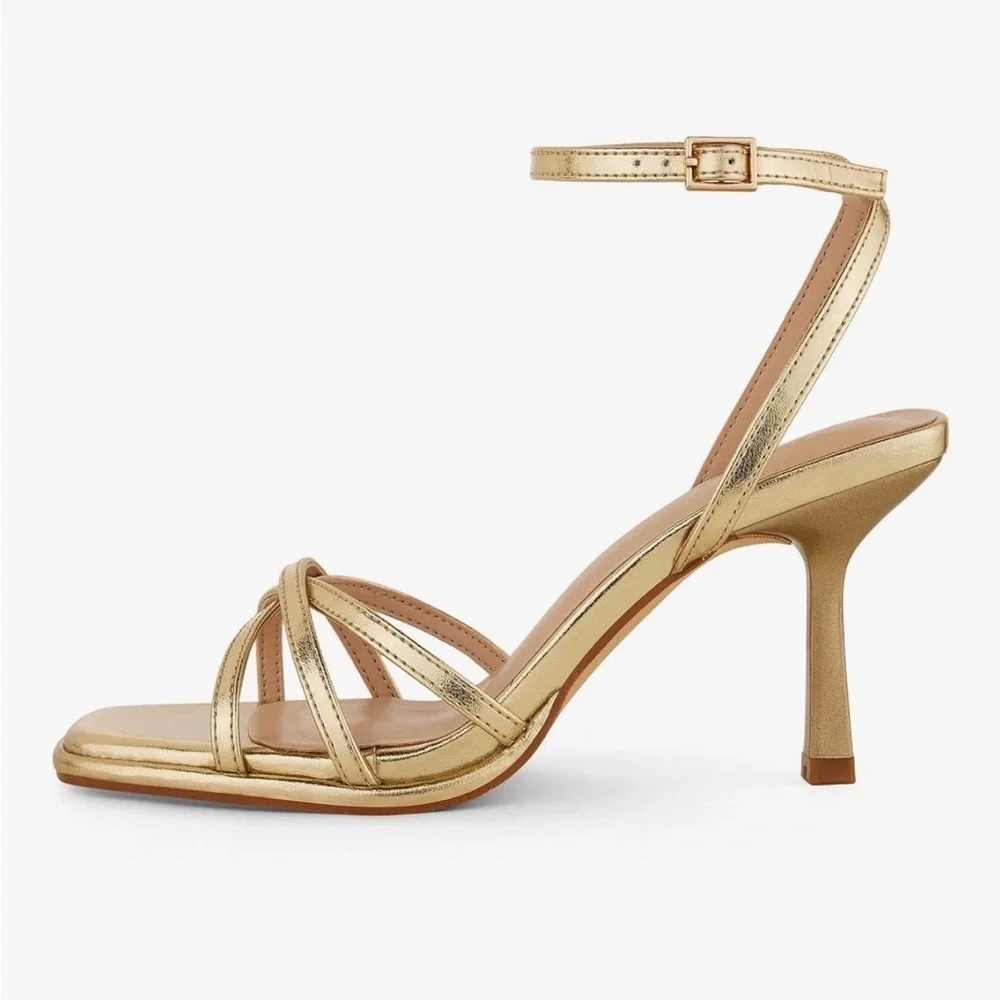 NEW Elisabet Tang Gold Strappy Heel Sandals Size 8 Square Toe 3” Heel