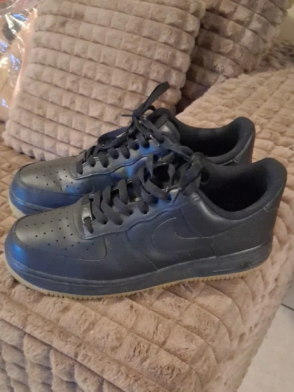 Nike all black