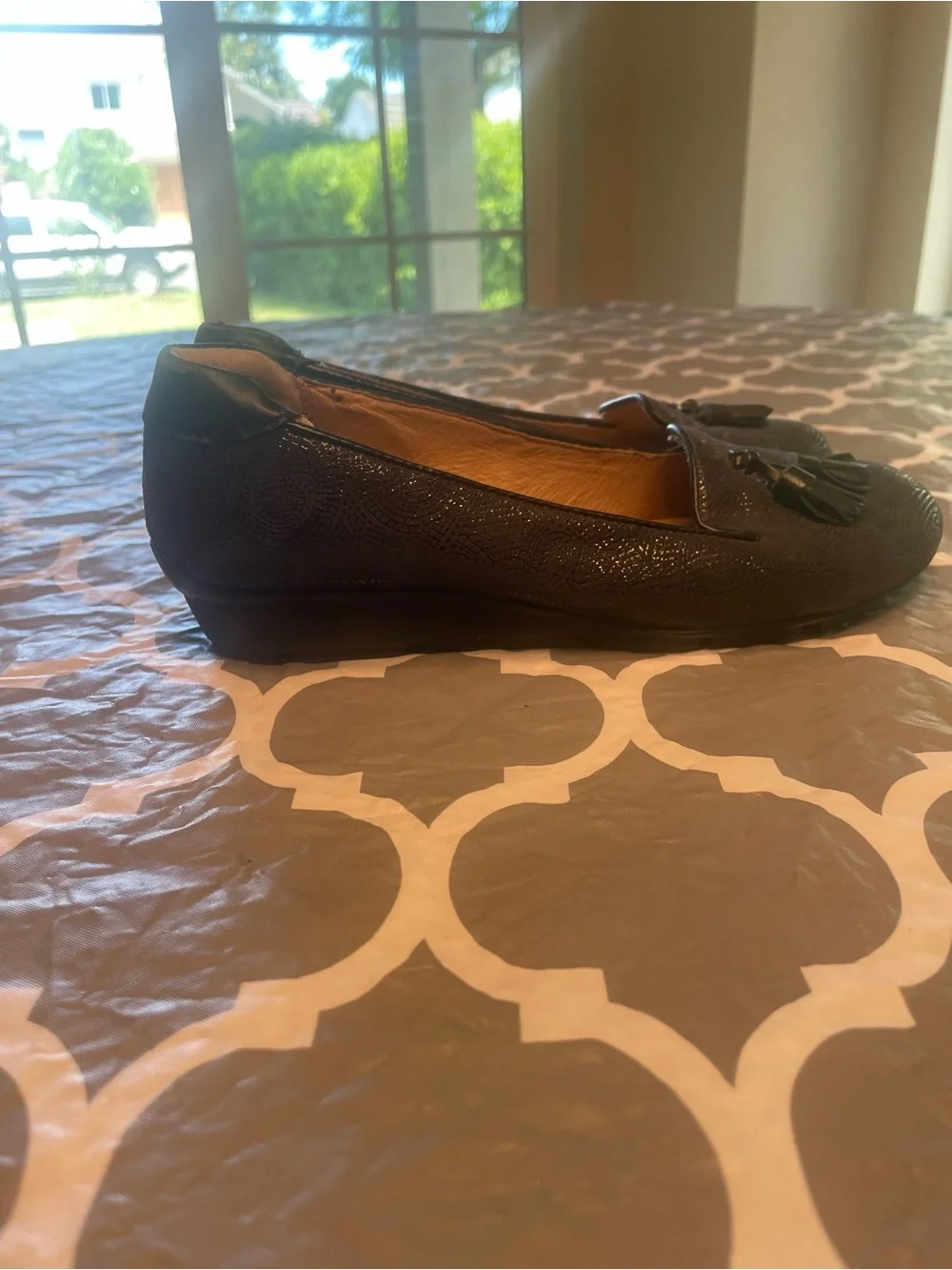 Sofft Women's Black Tassel leather Loafer wedge flats shimmery 6W comfort chic
