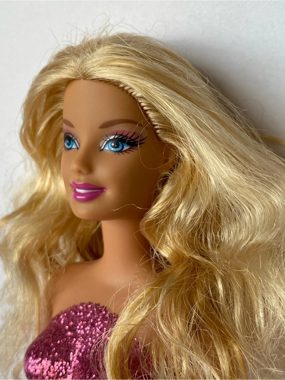 Barbie Dazzling Princess 2010 Series Mattel Doll Pink Glitter Strapless Bodice