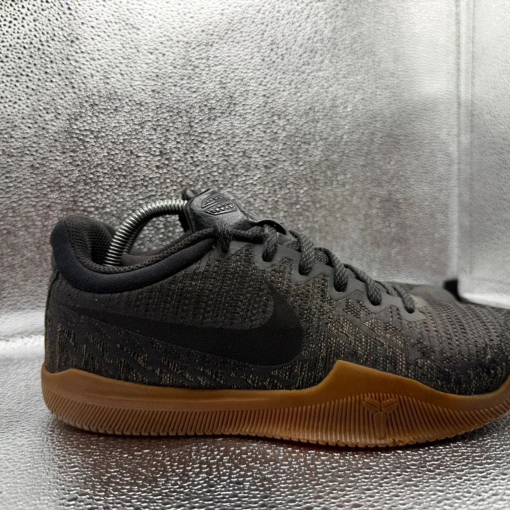 Nike maximum black