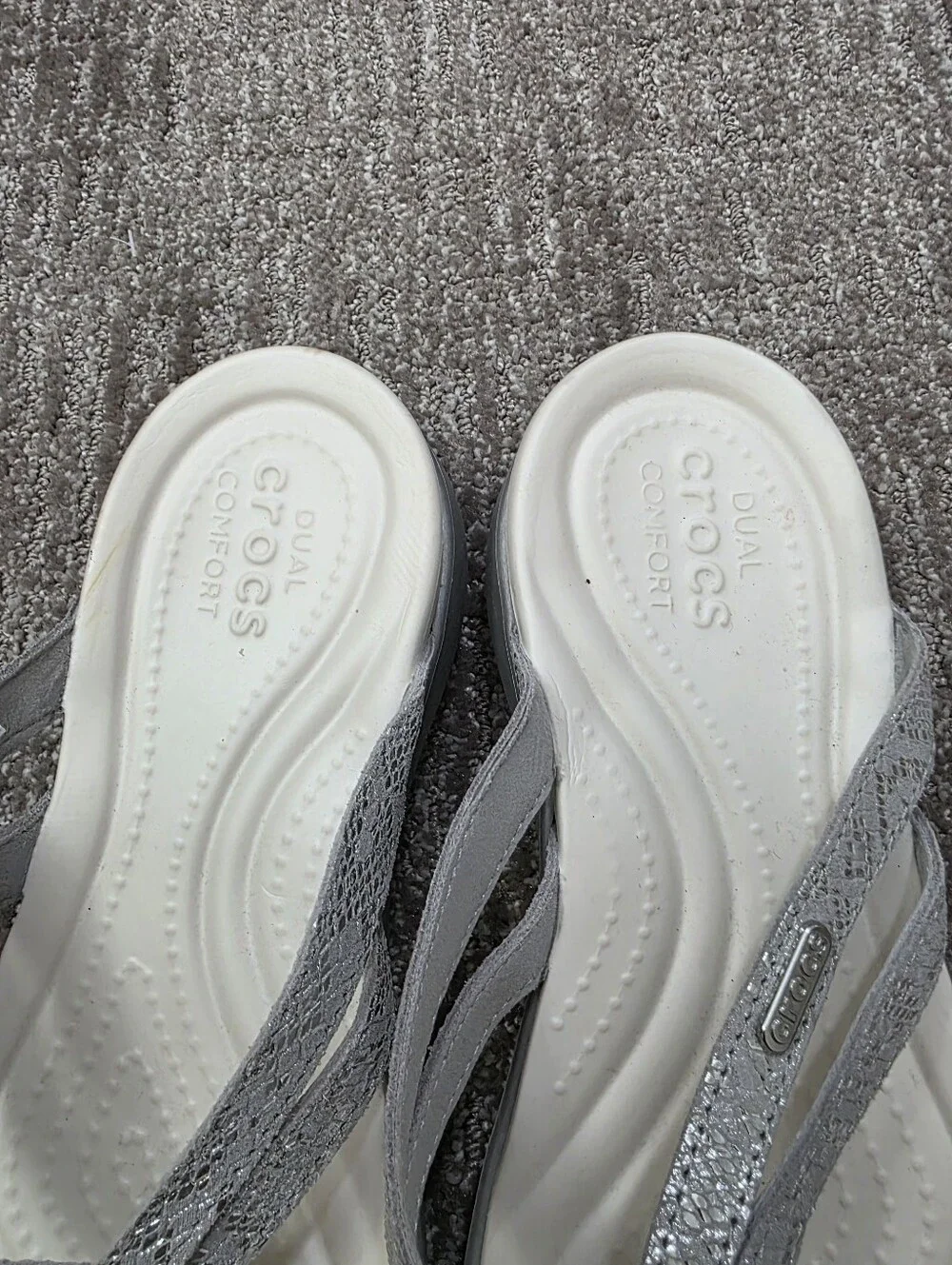 Crocs Capri V Shimmer Silver Flip Flops Double Strap Comfort Foam Resortwear 9