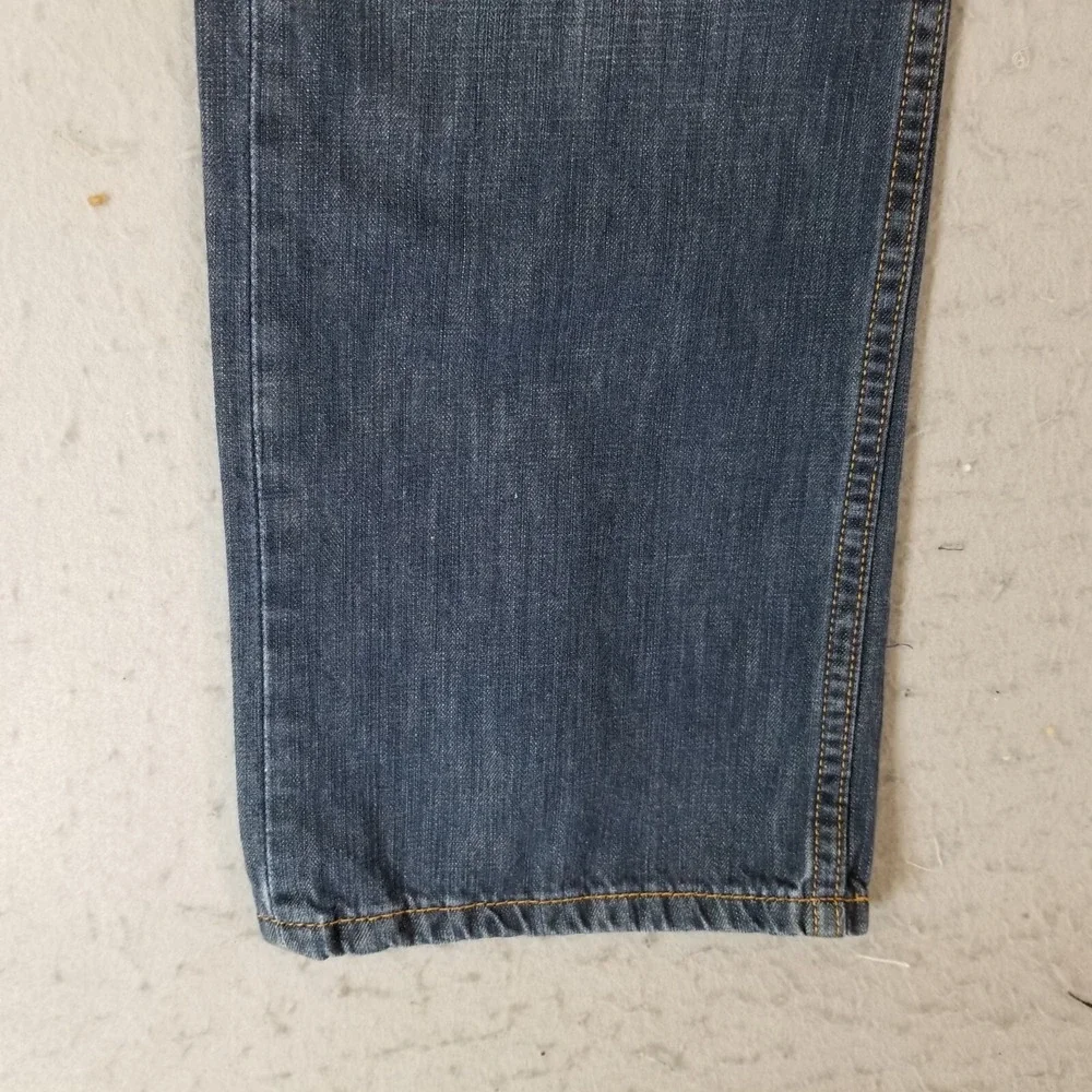 Levis received rise small