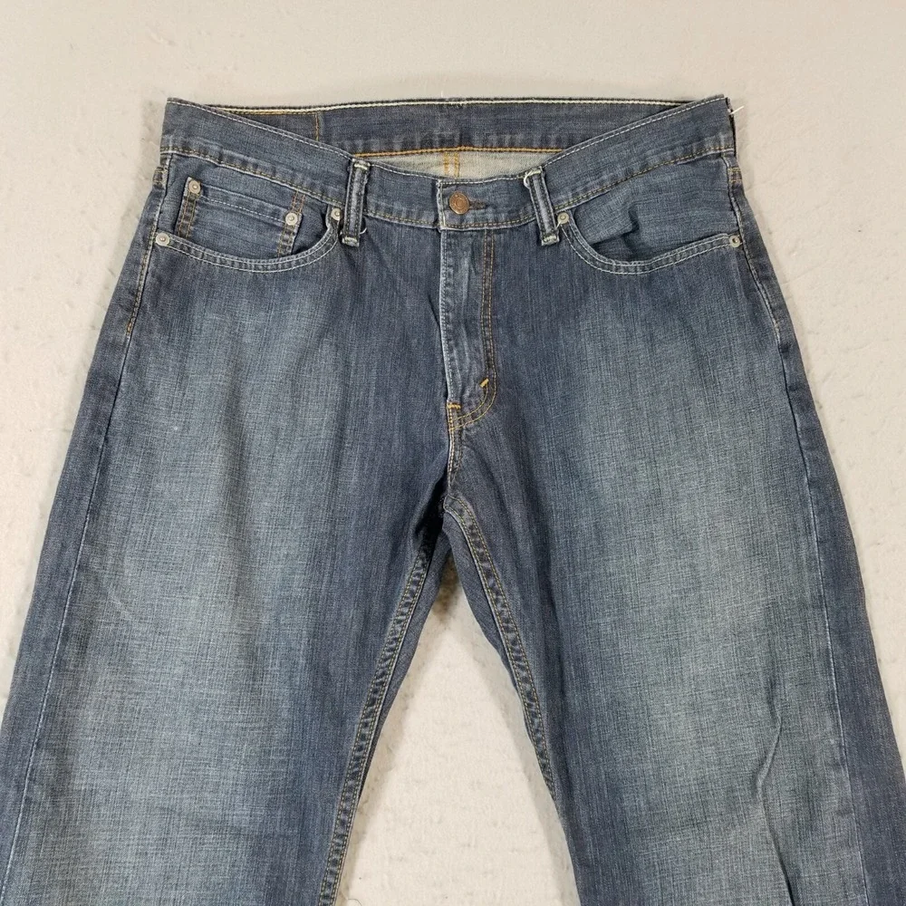 Levis week save small