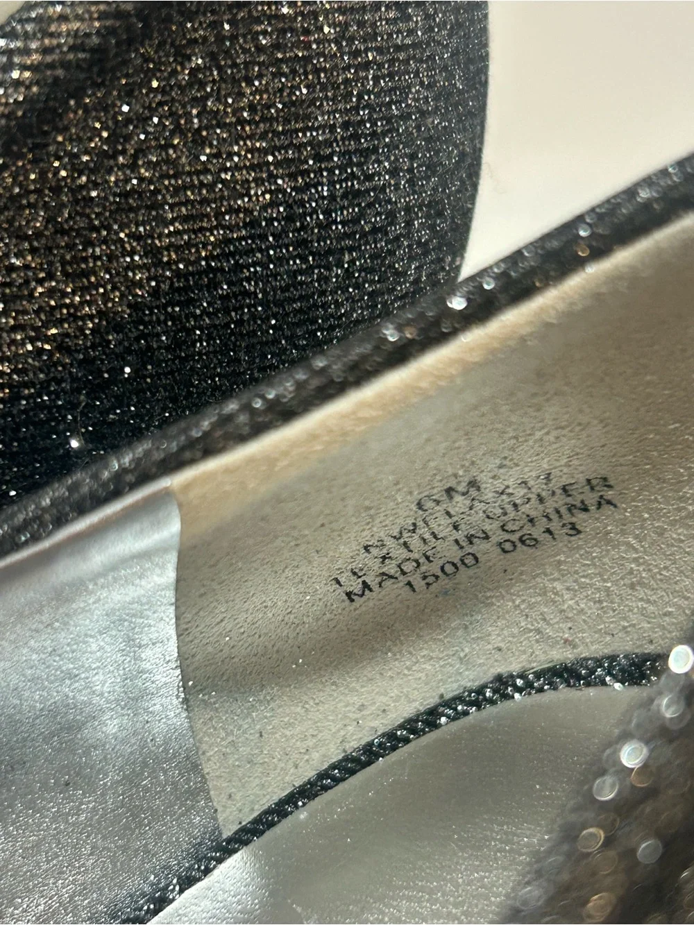 Nine West NW Flax size 6 black/silver gunmetal  glitter 3.5 inch heels