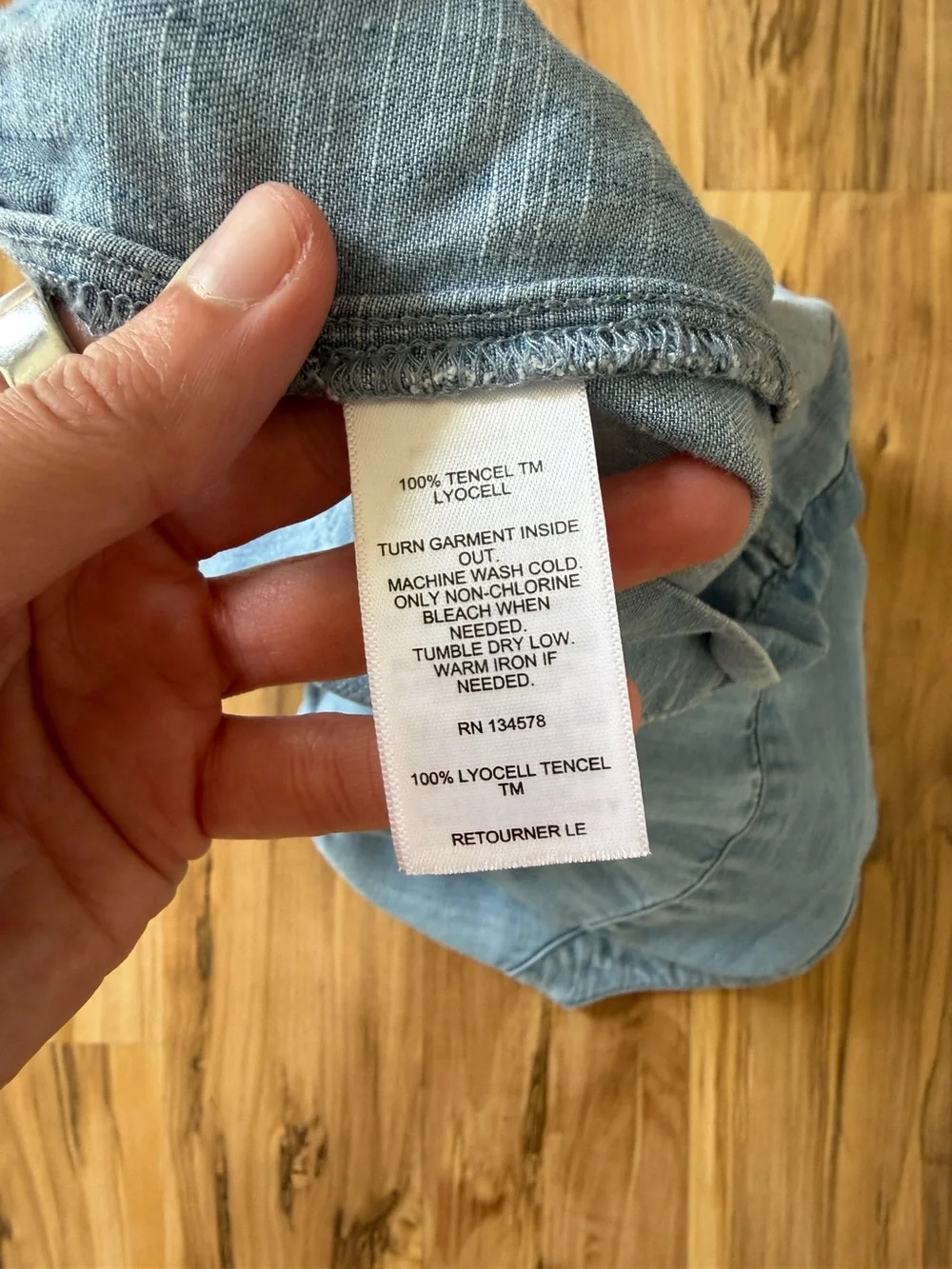 Vineyard Vines soft chambray