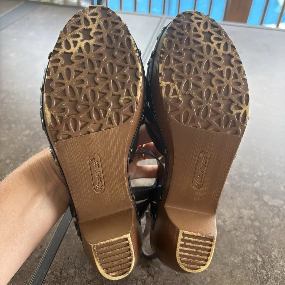 BareTraps Saylor Sandals Women's Size 7.5 Navy Blue Open Toe Strappy Studded