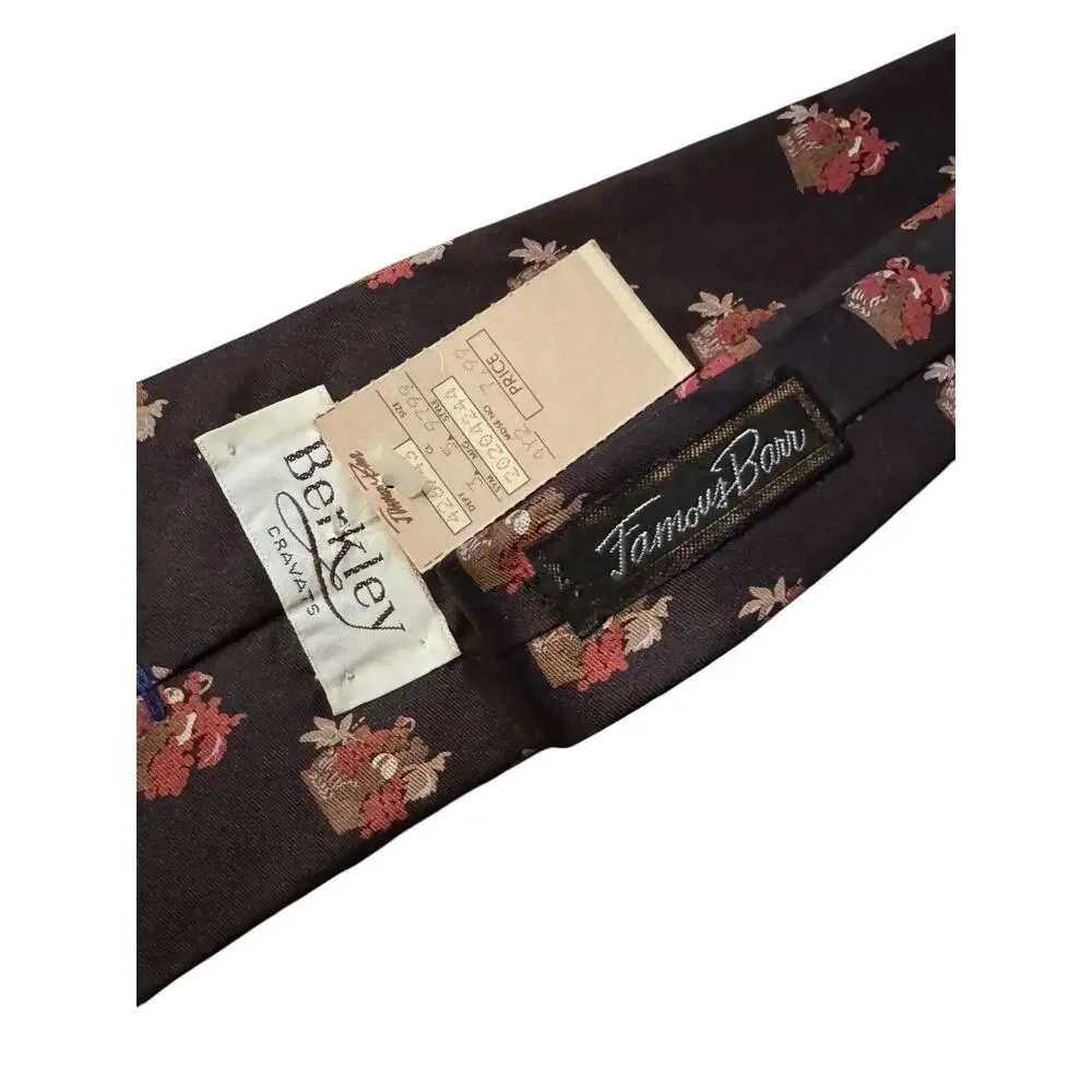 Thanksgiving Tie new tags