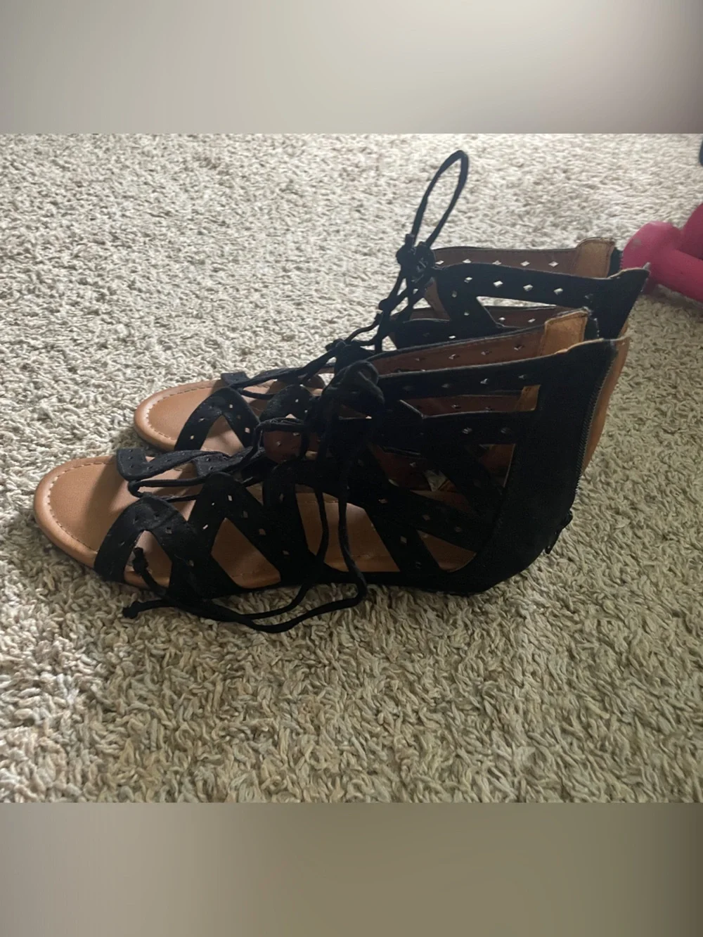 Solanz stylish gladiator