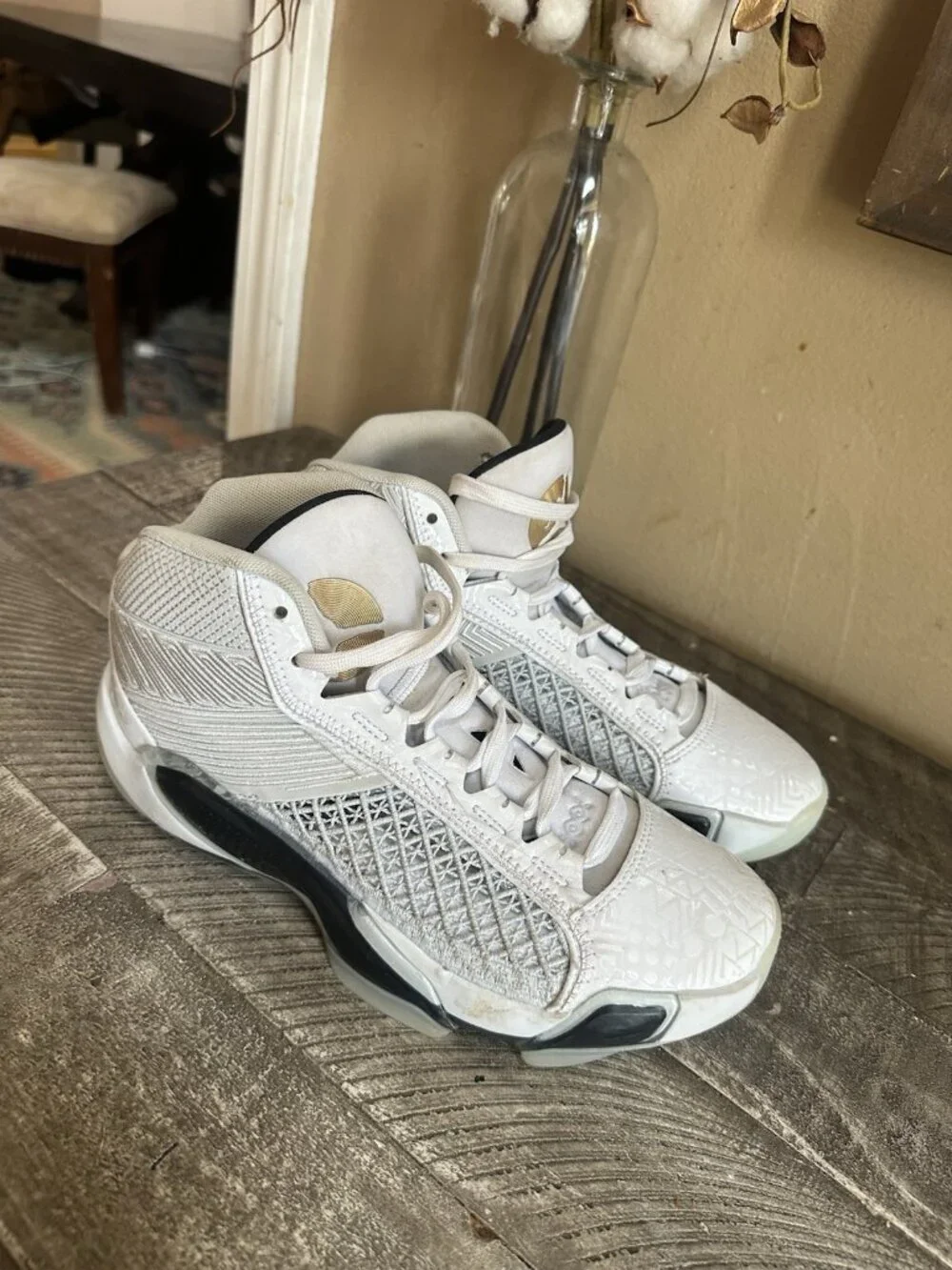 Air Jordan 38 FIBA Sneakers Shoes FN7481-100 White Black Gold Men’s Size 6