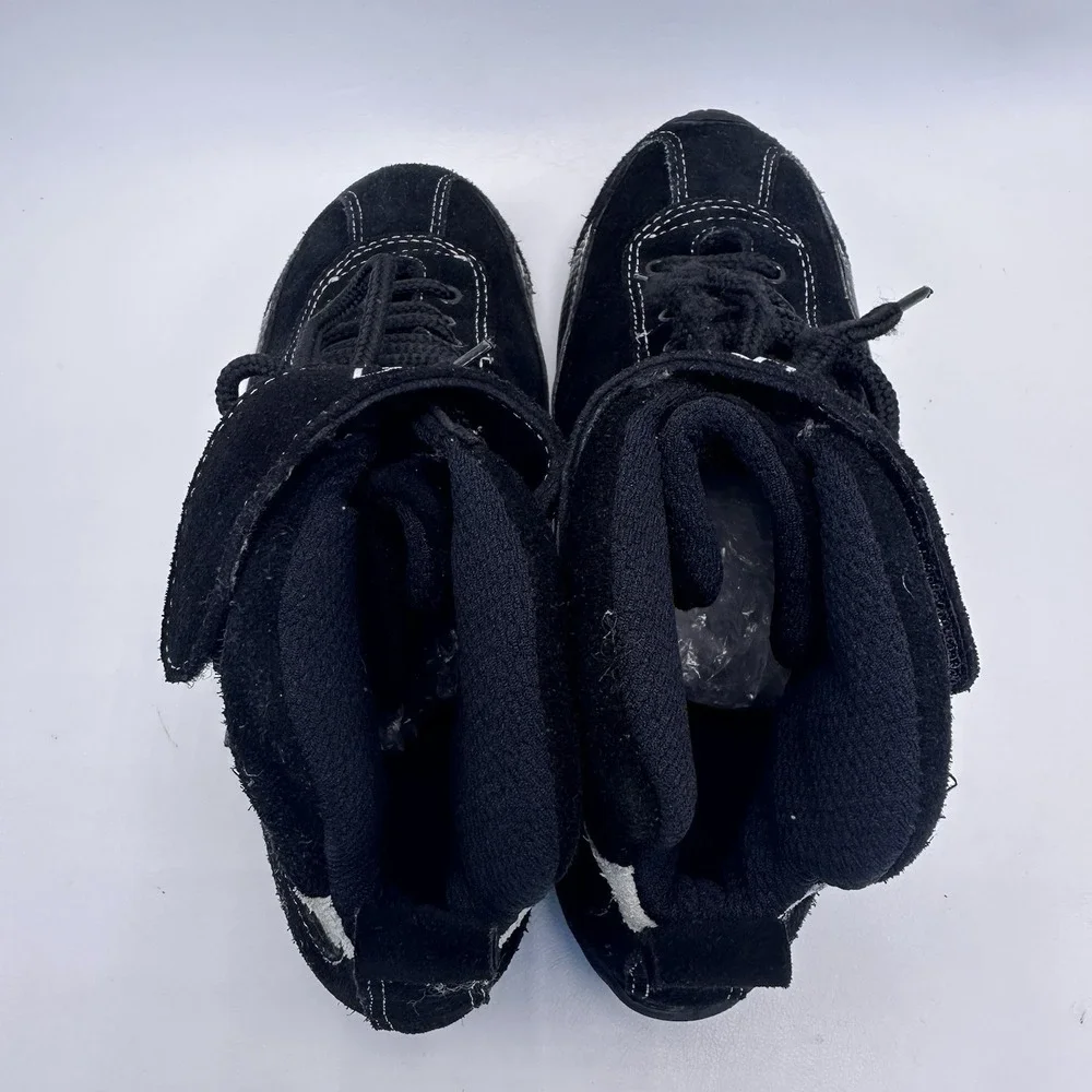 K1 RaceGear pay kart boys