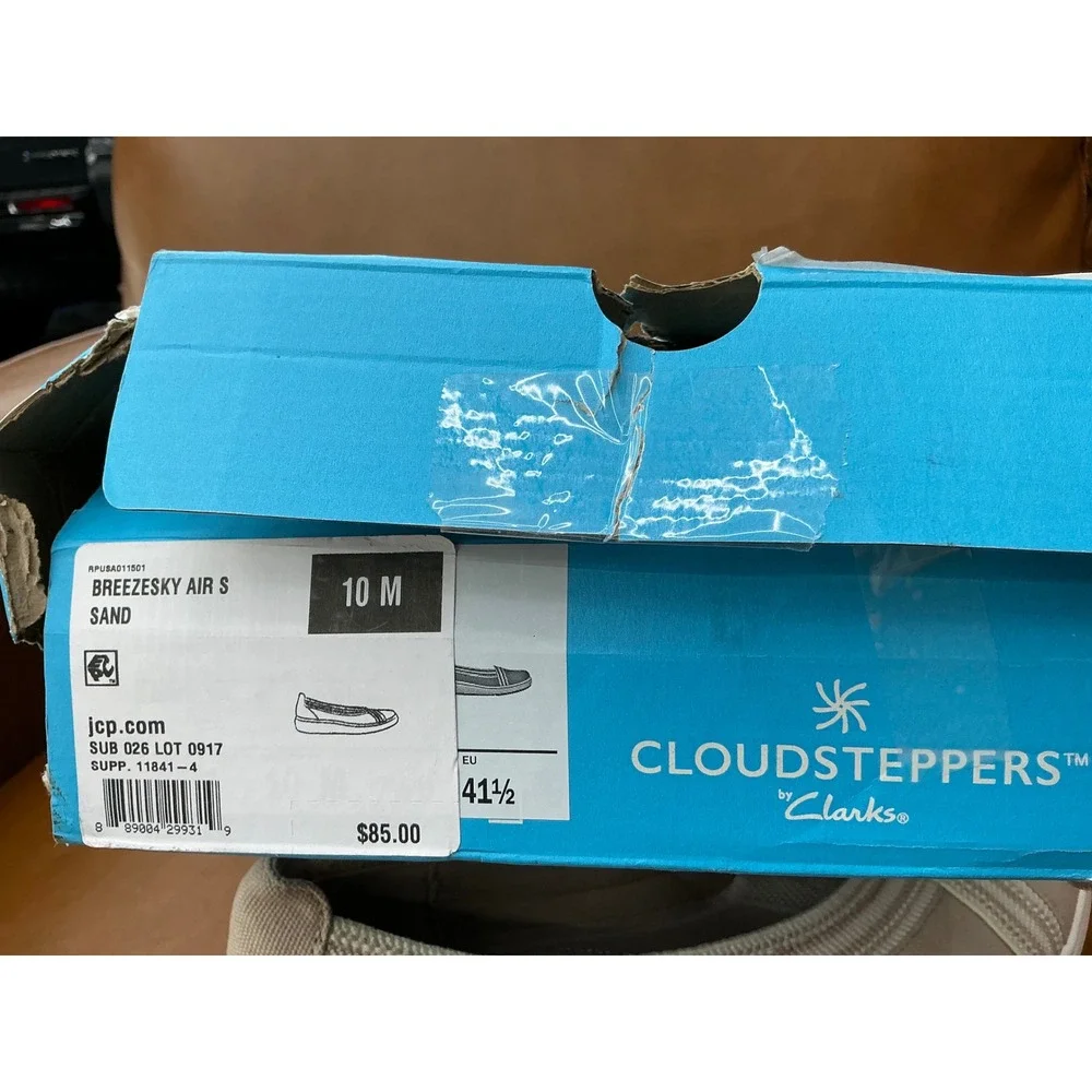 Clarks flexible thank lightweight