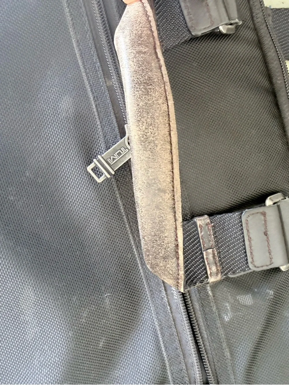 Tumi multiple sleek