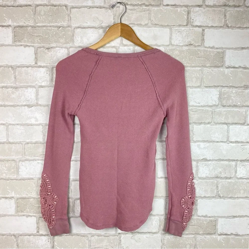 FP We The Free Synergy Cuff Thermal Pink Size M