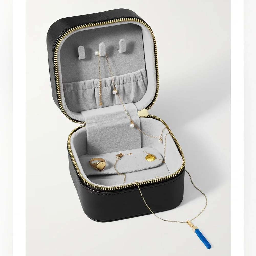 Mateo‎ Black Jewelry Leather Zip Case
