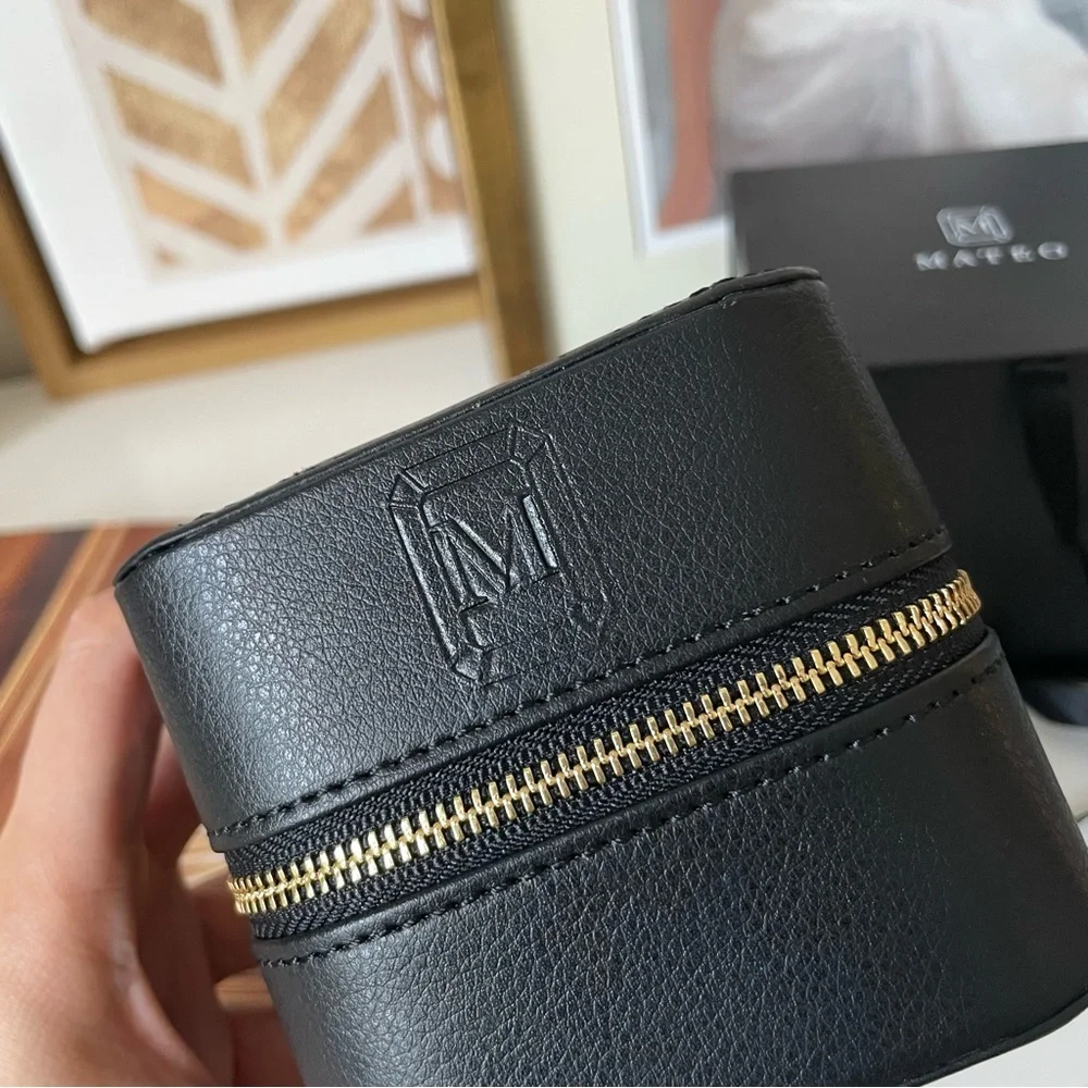 Mateo‎ Black Jewelry Leather Zip Case