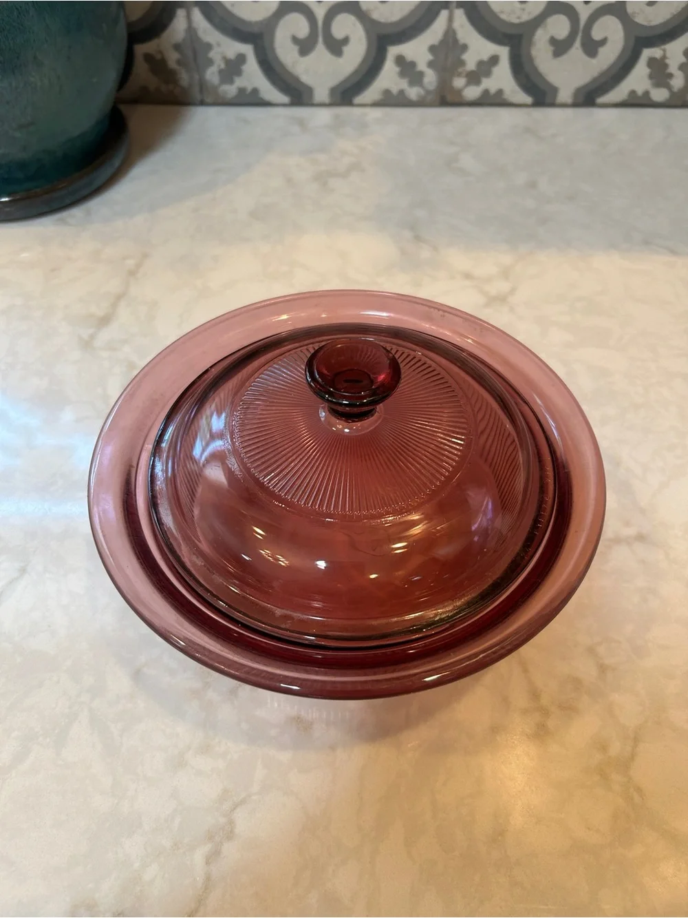 Pyrex transparent casserole handle