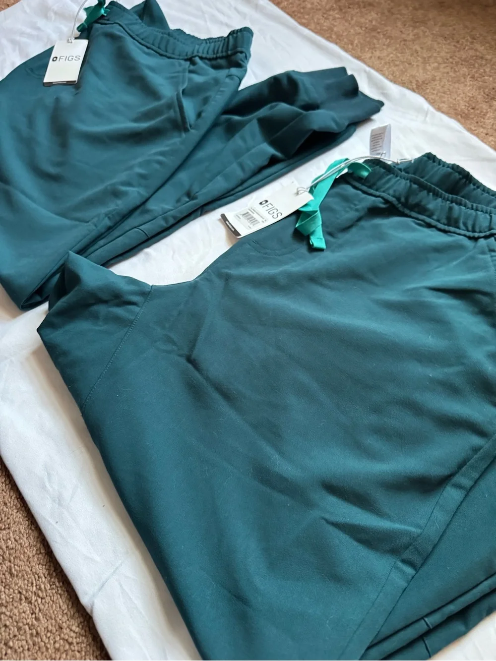 TWO PAIR Men’s Figs Scrub Pant Tansen Jogger XL SHORT Caribbean Blue
