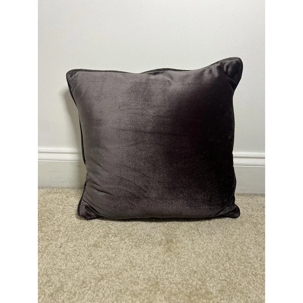 The Unbranded Brand vintage santa