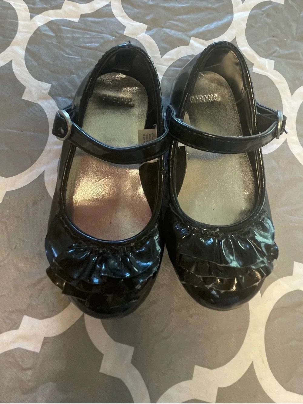 Adorable Gymboree toddler Girls Sz 5Black Patent Mary Jane flats with Ruffle