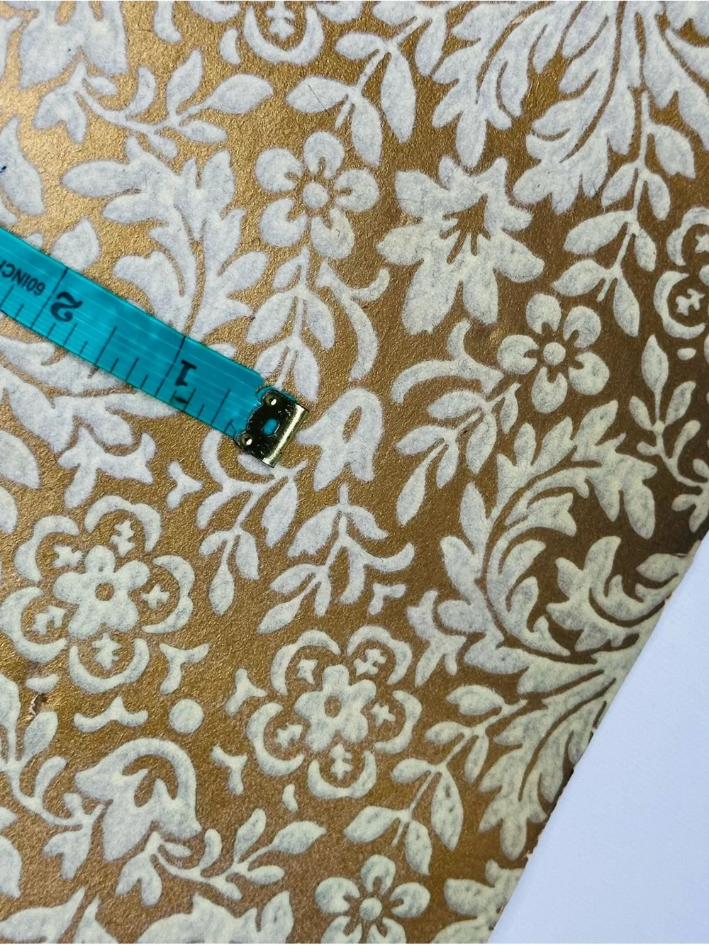 Vintage 1970s Flocked Damask Wallpaper Roll White Velvet Gold Floral 20.5”